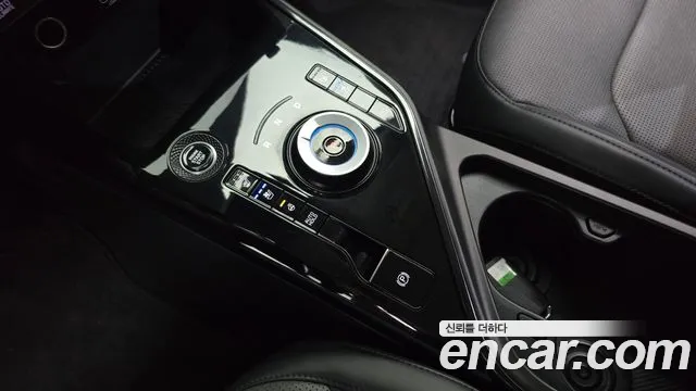 Kia Niro The All New — Фото автомобиля 9