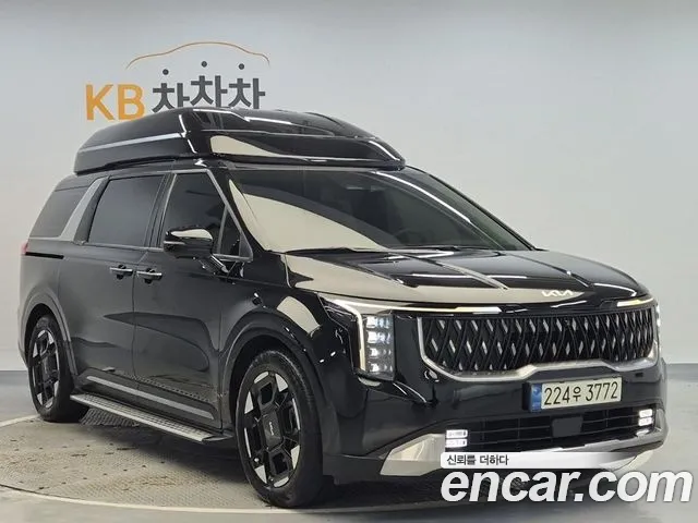 Kia Carnival Generation 4 — Фото автомобиля 4