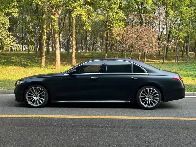 Mercedes-Benz S-Class — Фото автомобиля 3