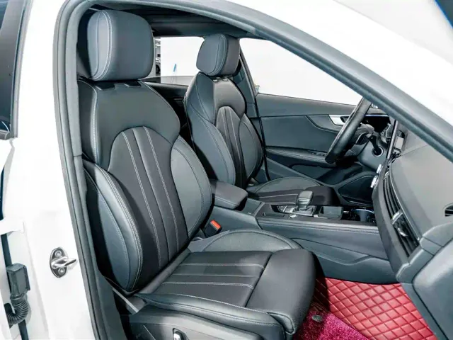 Audi A4L — Фото автомобиля 19