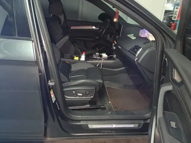 Audi Q5L — Фото автомобиля 8