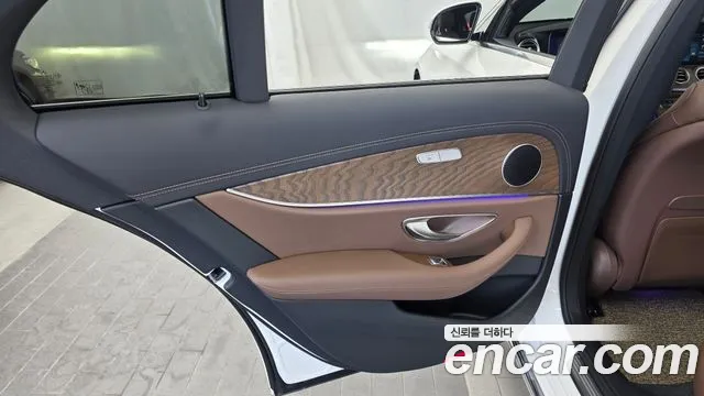 Mercedes-Benz E-Class W213 — Фото автомобиля 14