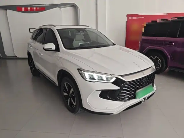 BYD Song Pro — Фото автомобиля 3