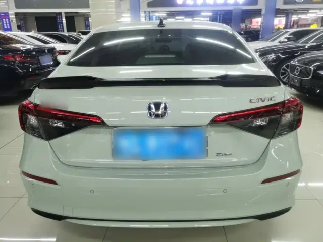 Honda Civic — Фото автомобиля 5