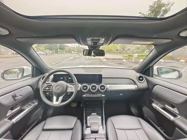 Mercedes-Benz Mercedes-Benz GLB 2023 GLB 200 Dynamic — Фото автомобиля 6