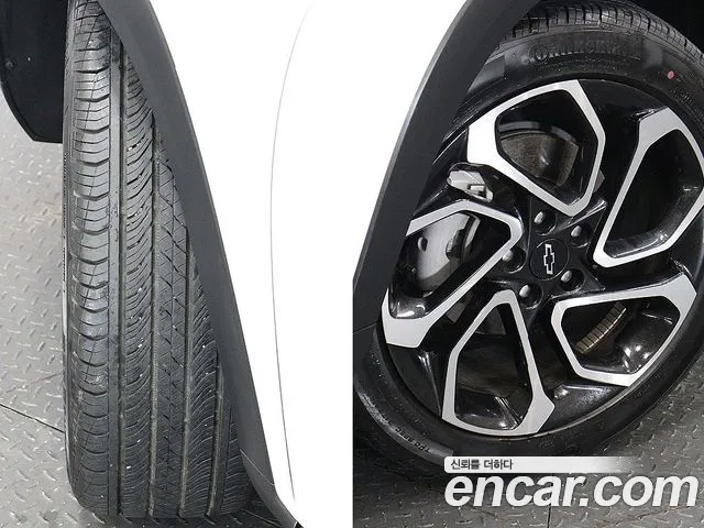ChevroletGMDaewoo Trax Trax Кроссовер — Фото автомобиля 20