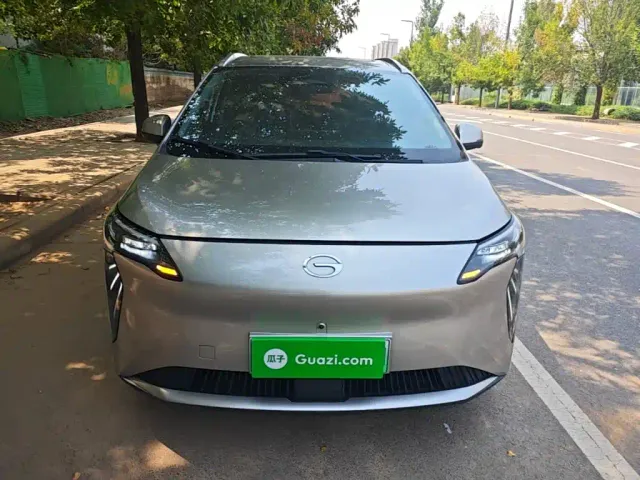 GAC Aion Y — Фото автомобиля 2