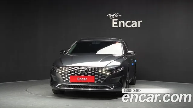 Hyundai Grandeur — Фото автомобиля 2