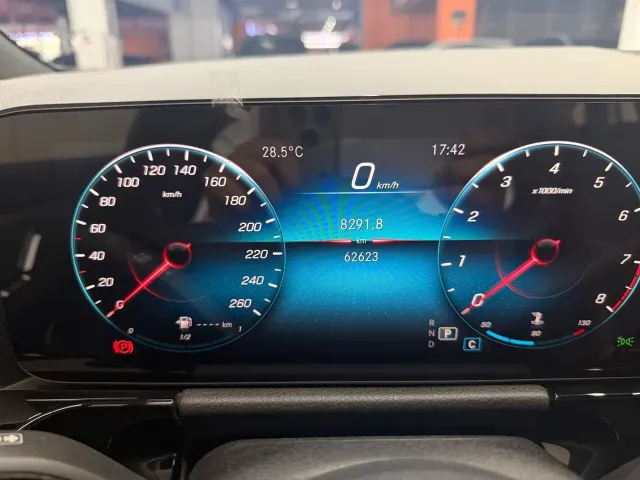 Mercedes-Benz GLA-Class — Фото автомобиля 14