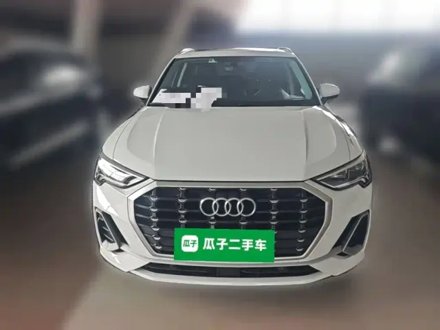 Audi Q3 — Фото автомобиля 4