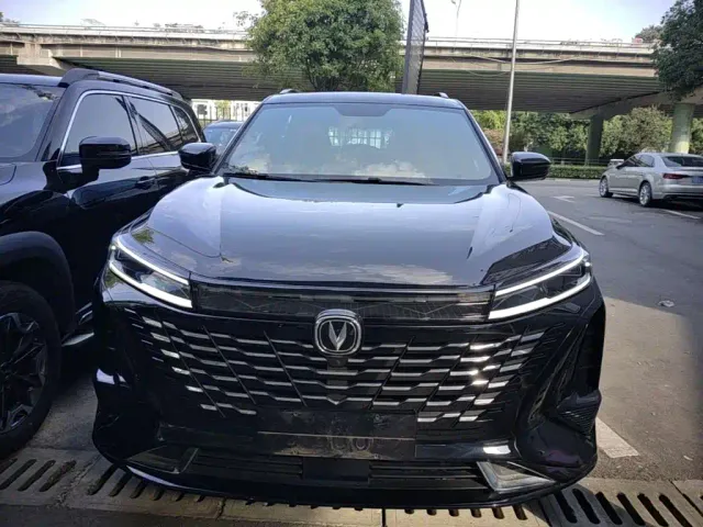 Changan CS75 Plus — Фото автомобиля 2
