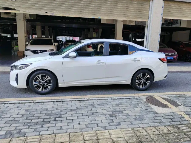Nissan Sylphy — Фото автомобиля 4