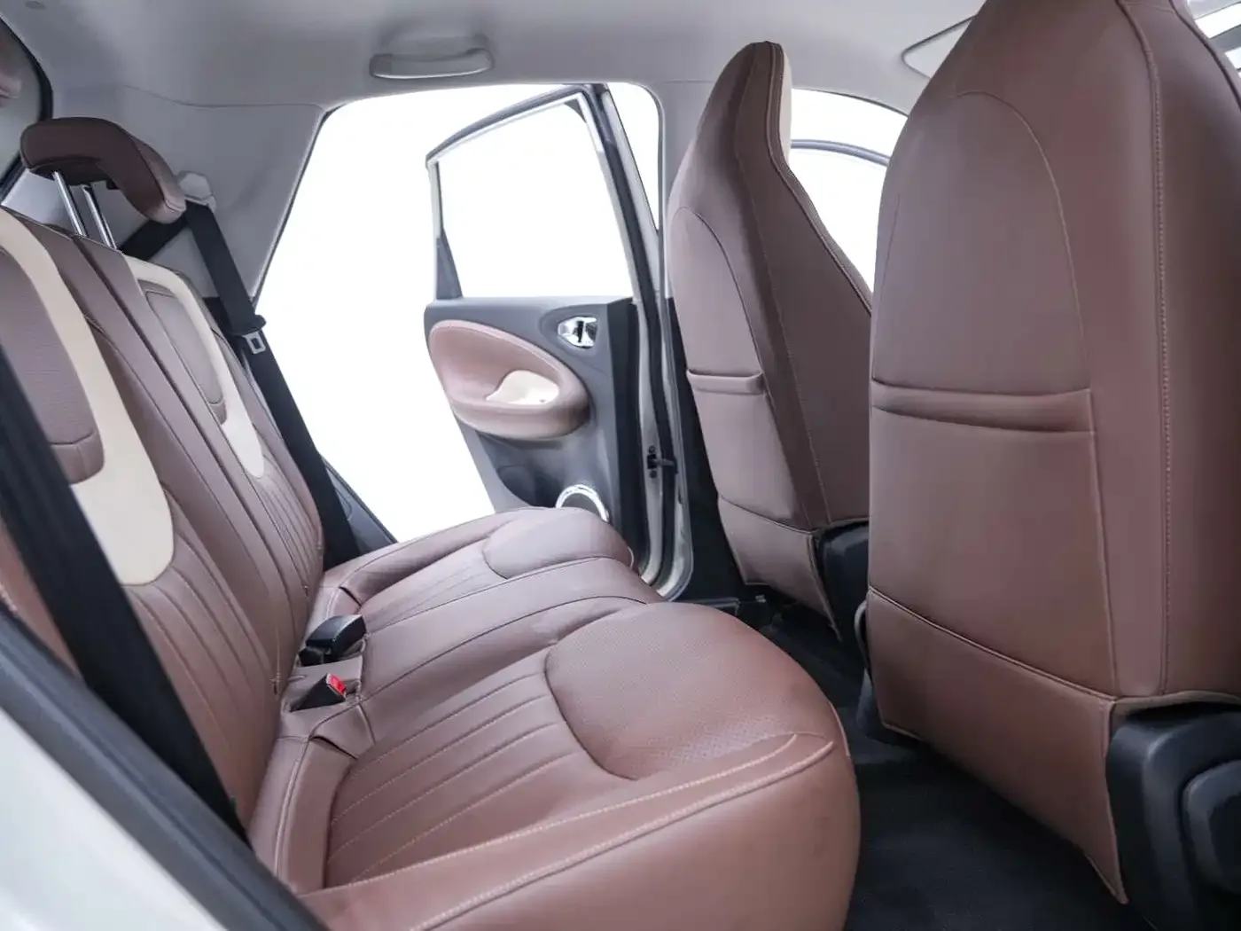 Wuling Motors Wuling Bingo 2023 333km Joyful Version — Фото автомобиля 25