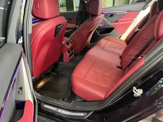 BMW 5 Series — Фото автомобиля 10