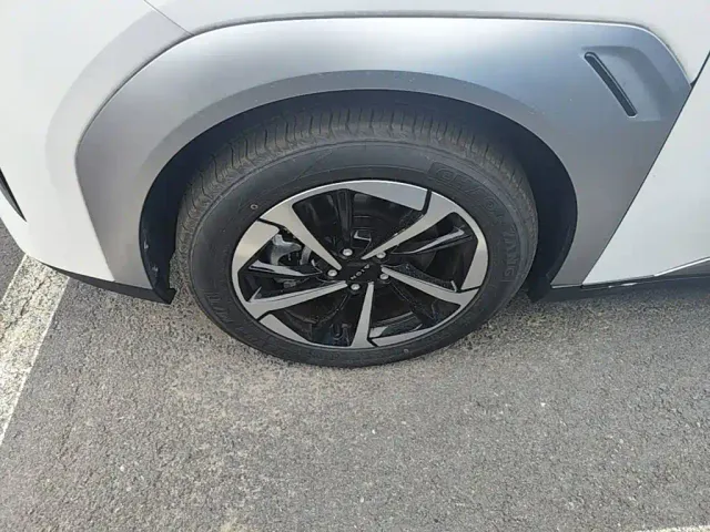 GAC Aion Y — Фото автомобиля 22