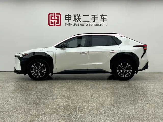 Toyota FAW bZ4X — Фото автомобиля 4
