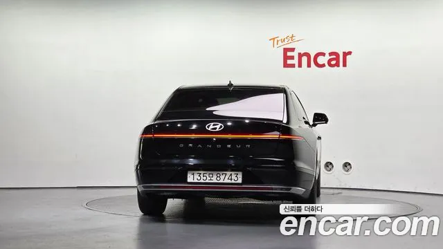Hyundai Grandeur GN7 — Фото автомобиля 4