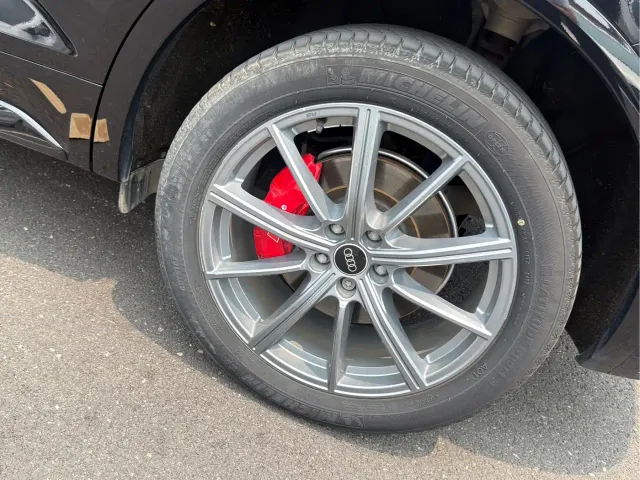 Audi Q5L — Фото автомобиля 15