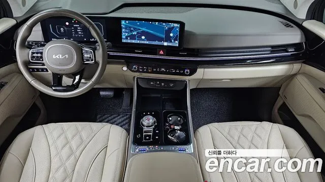 Kia Carnival Generation 4 — Фото автомобиля 10