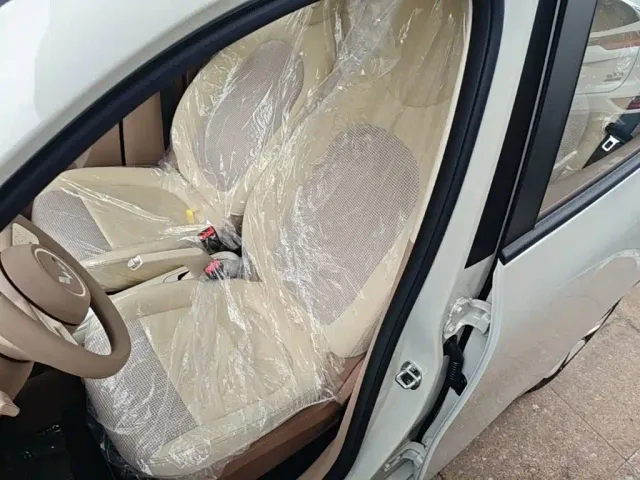 Wuling Hongguang Mini EV — Фото автомобиля 14
