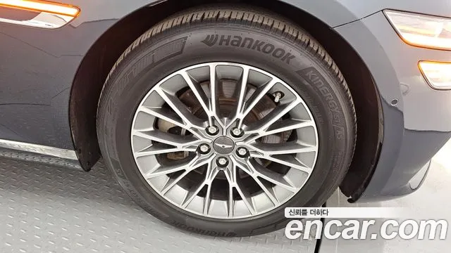 Genesis G80 Бензин 2.5 турбо AWD — Фото автомобиля 21