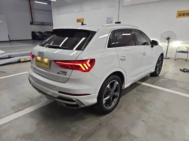 Audi Q3 — Фото автомобиля 4