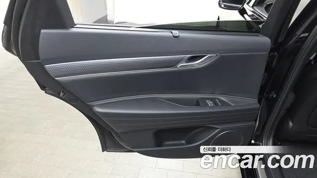Genesis G80 RG3 — Фото автомобиля 14