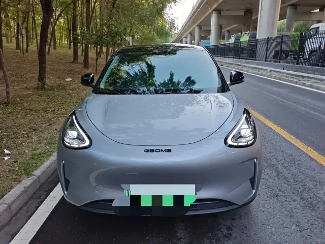 Geely Starry Wish — Фото автомобиля 2