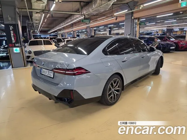 BMW 5 Series G60 — Фото автомобиля 4