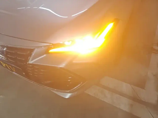 Toyota Avalon — Фото автомобиля 2