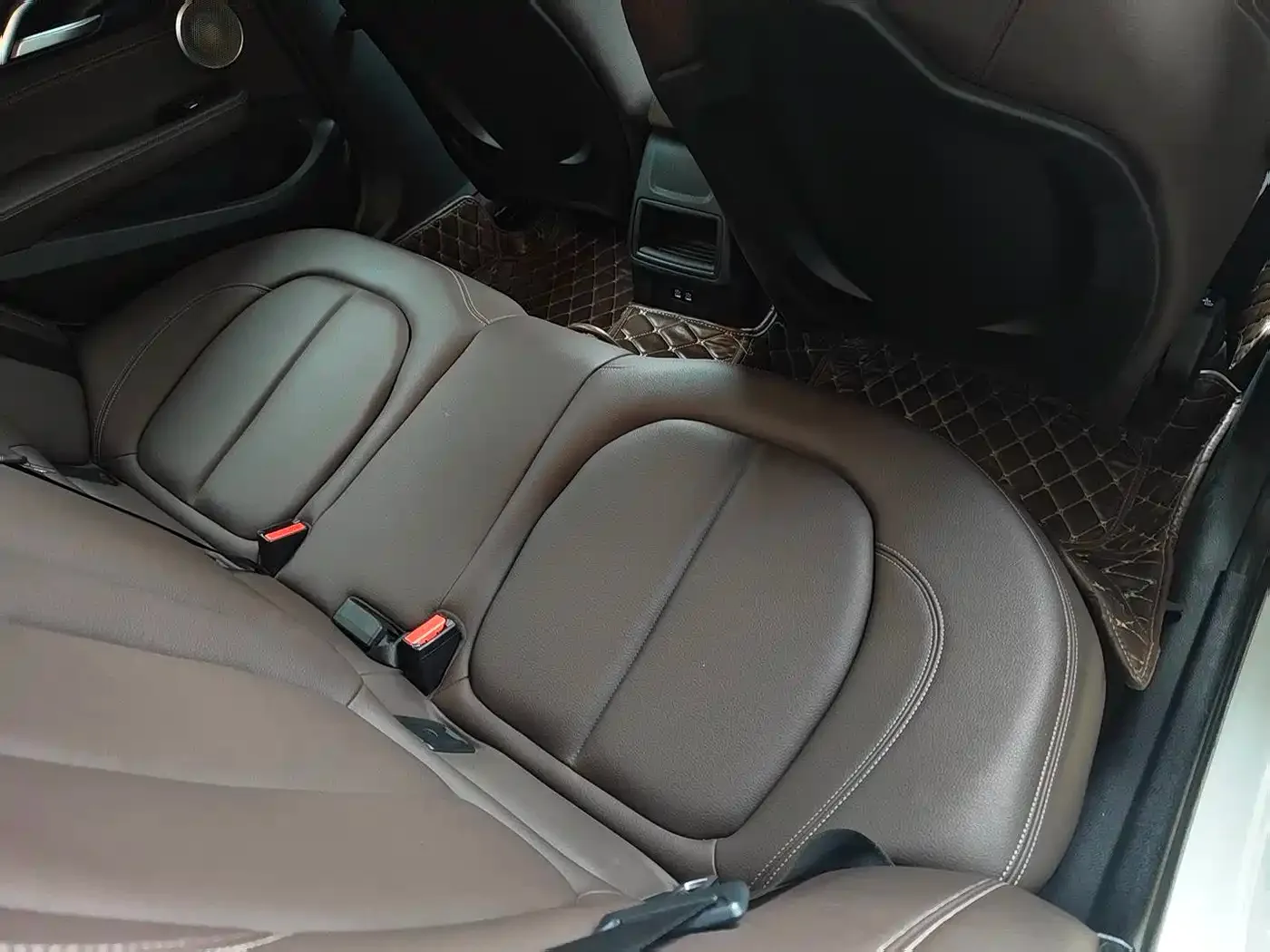 BMW BMW 1 Series 2022 120i M Sport Shadow Edition — Фото автомобиля 8