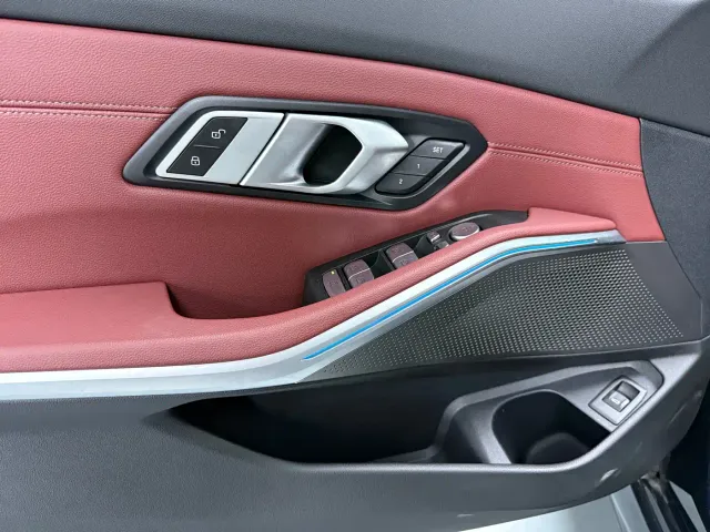BMW 3 Series — Фото автомобиля 4