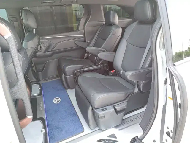 Toyota Granvia — Фото автомобиля 16