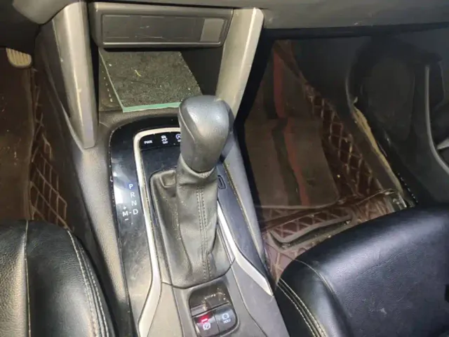 Toyota Corolla Cross — Фото автомобиля 13