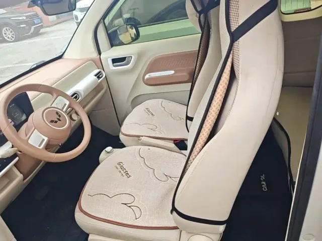 Wuling Hongguang Mini EV — Фото автомобиля 14