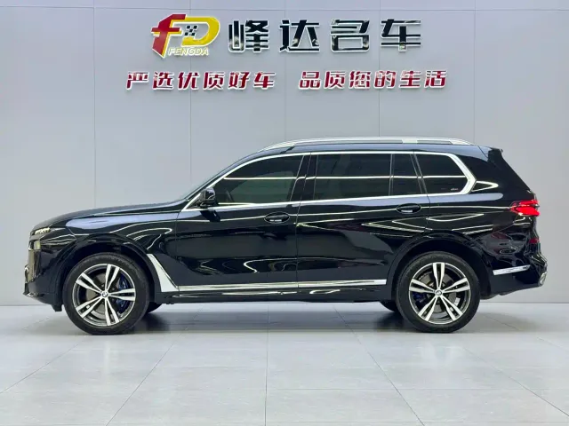 BMW X7 — Фото автомобиля 12