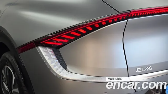 Kia EV6 — Фото автомобиля 8