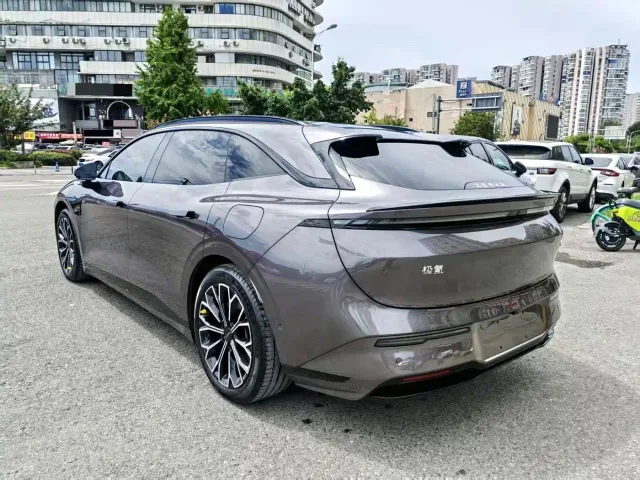 Zeekr 007 GT — Фото автомобиля 7