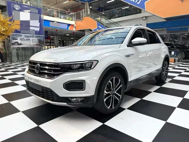 Фотография автомобиля — Volkswagen T-Roc