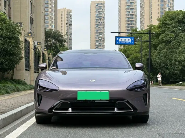 Xiaomi SU7 — Фото автомобиля 2