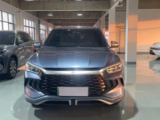 BYD Song Pro — Фото автомобиля 2