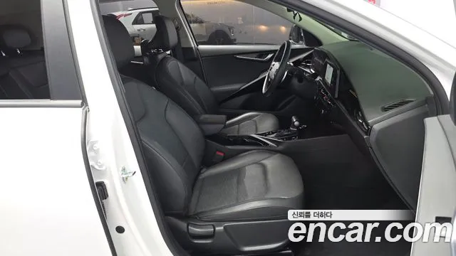 Kia Niro The All New Niro Prestige — Фото автомобиля 11