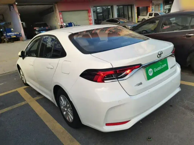 Toyota Corolla — Фото автомобиля 4