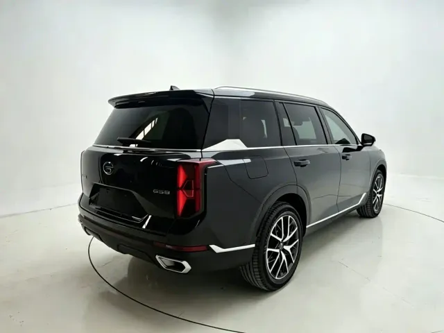 GAC Trumpchi GS8 — Фото автомобиля 9