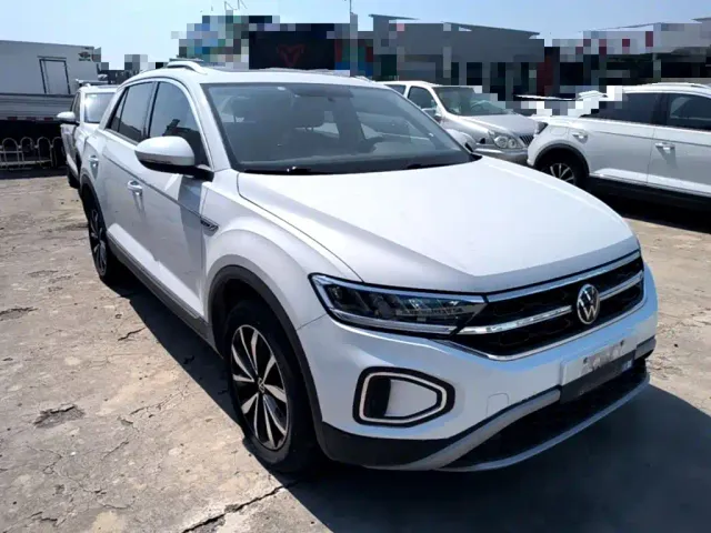 Volkswagen T-Roc — Фото автомобиля 3