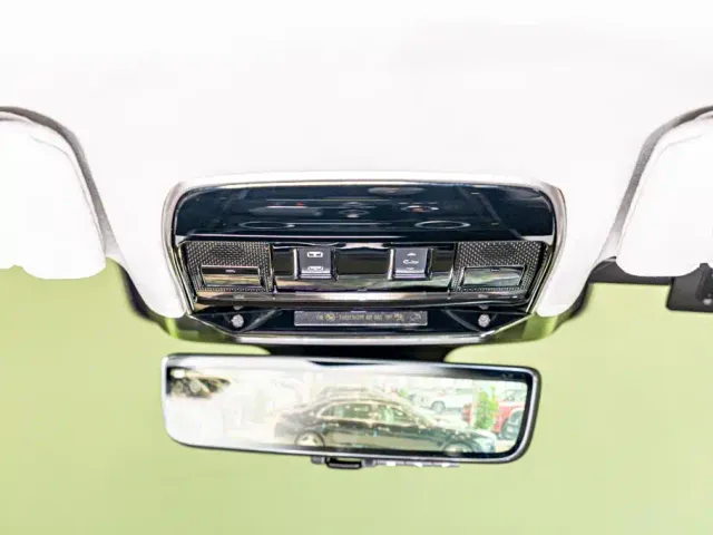 Land Rover Range Rover Sport — Фото автомобиля 17
