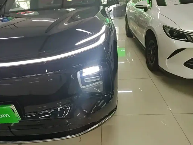 Changan Qiyuan Q07 — Фото автомобиля 23