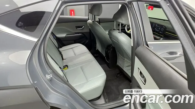 Hyundai Kona Kona (SX2) Бензин 1.6 Turbo 4WD — Фото автомобиля 12