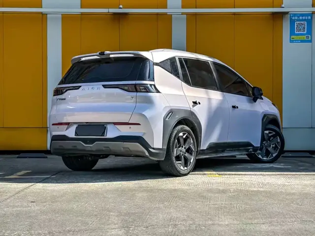 GAC Aion Y — Фото автомобиля 3