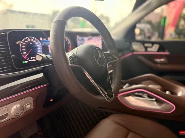 Mercedes-Benz GLE-Class — Фото автомобиля 14